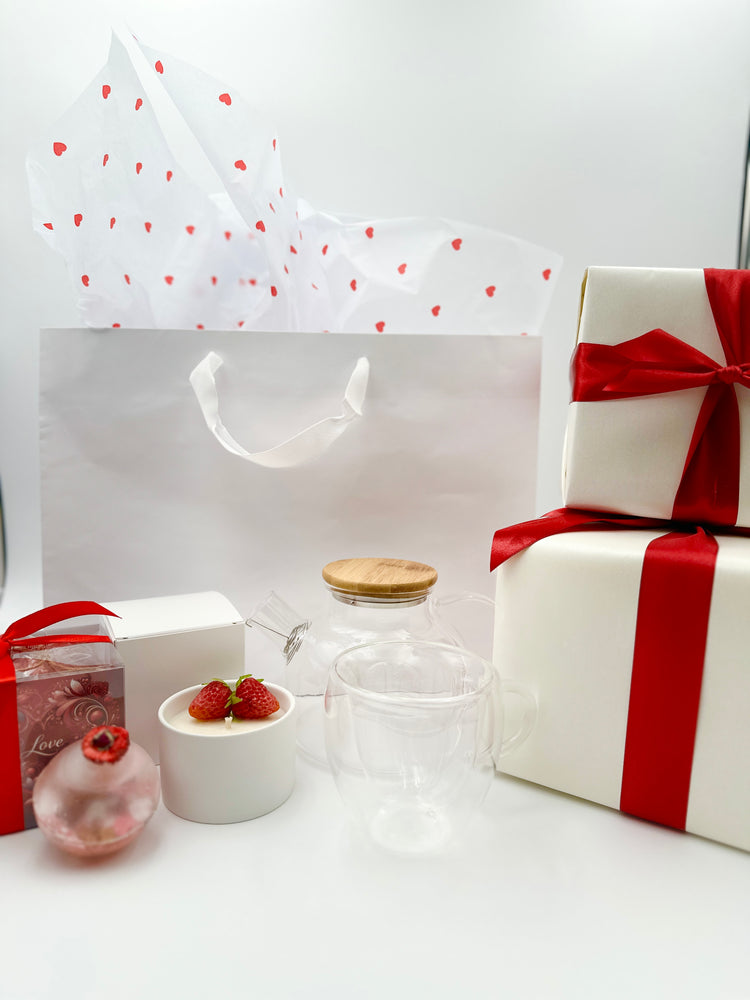Gift Tea Set for Her "Strawberry Spell" - Sip&