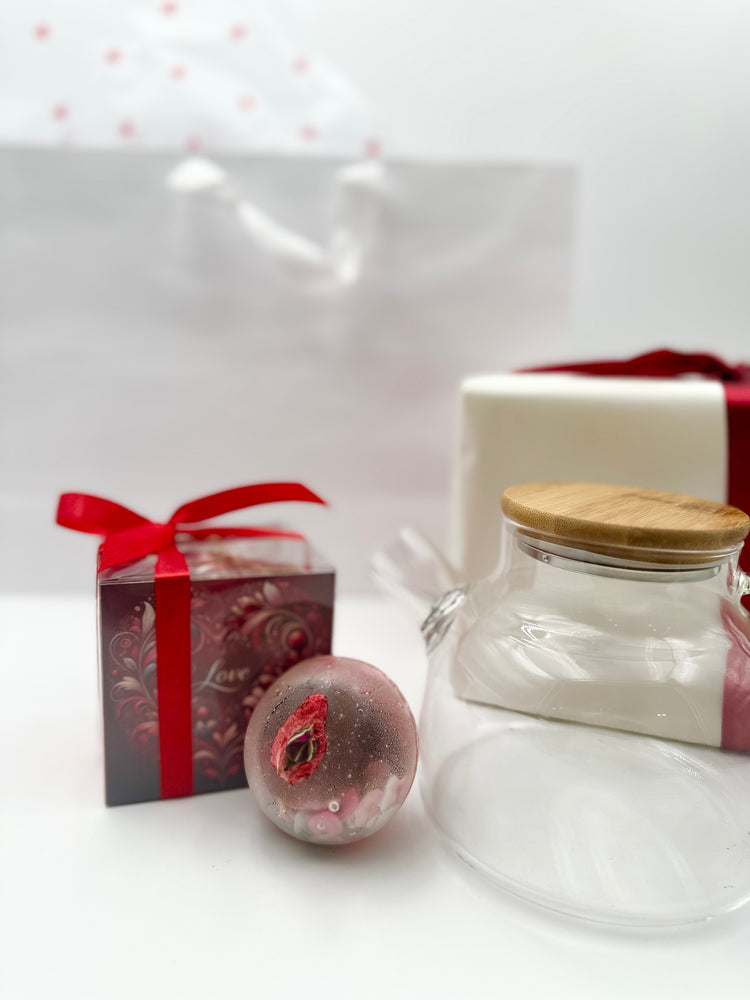 Gift Tea Set for Her "Strawberry Spell" - Sip&