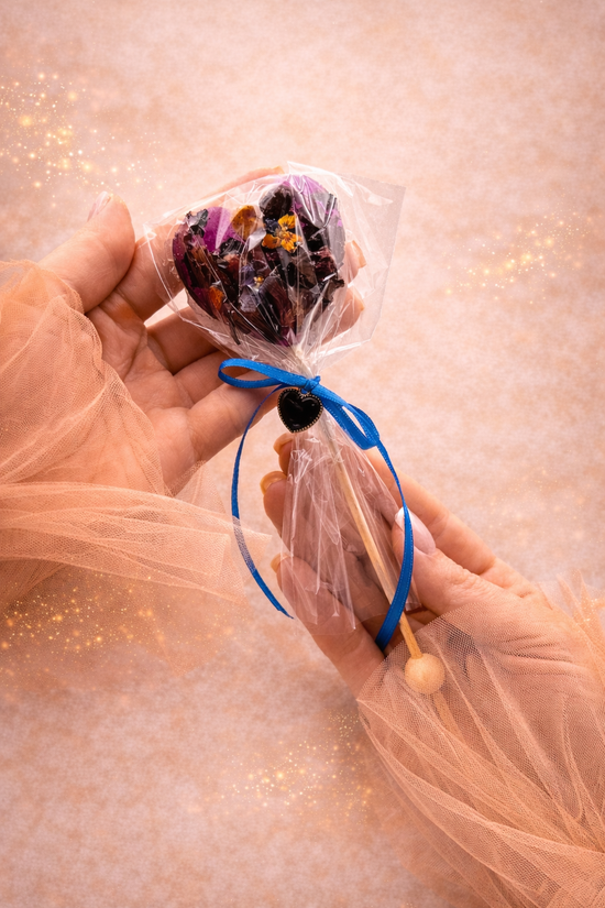 Brew Pops with Heart Charms (blue, red or white) 🔴Minimum order: 25 Brew pops. 5% Off for 100+ Pops (applied automatically at checkout) - Sip&