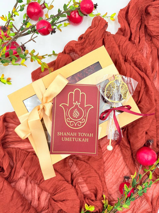 Rosh Hashanah Brew Pop Gift Set “Pomegranate” for a teapot